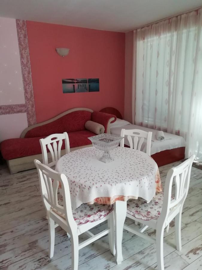 Art Guest House Orchidea Pomorie Esterno foto